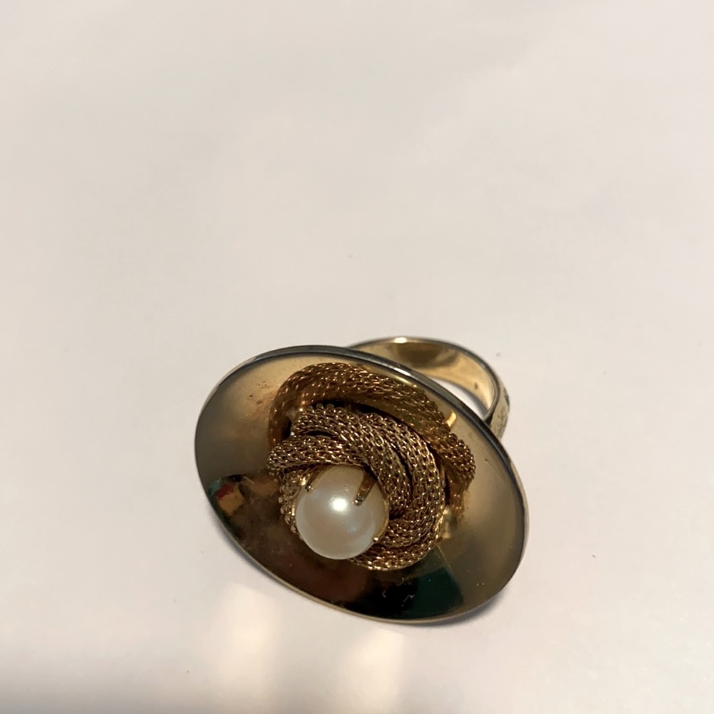 Vintage bulky statement gold ring